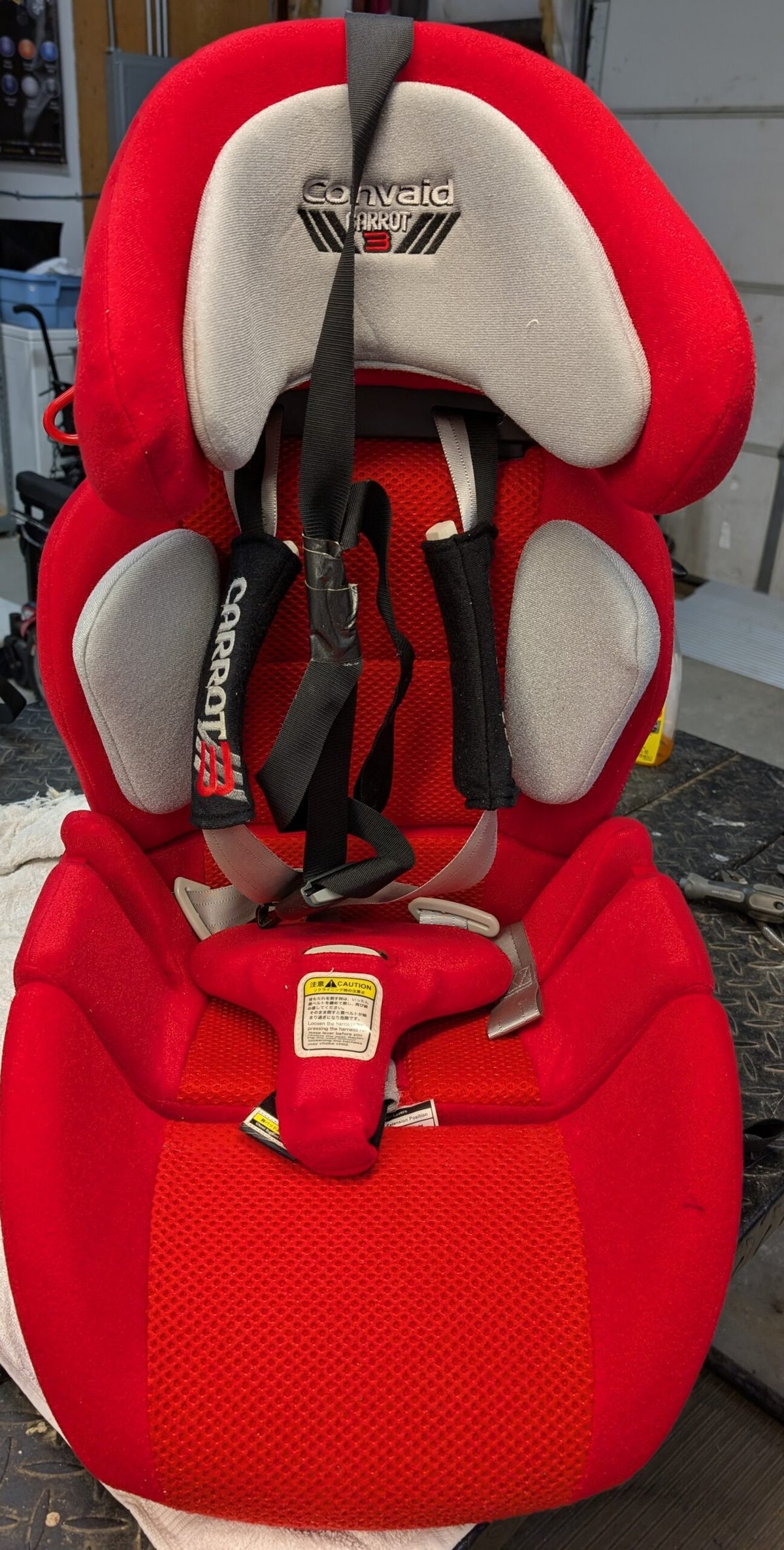 Carrot 3 special needs car seat in standard colors