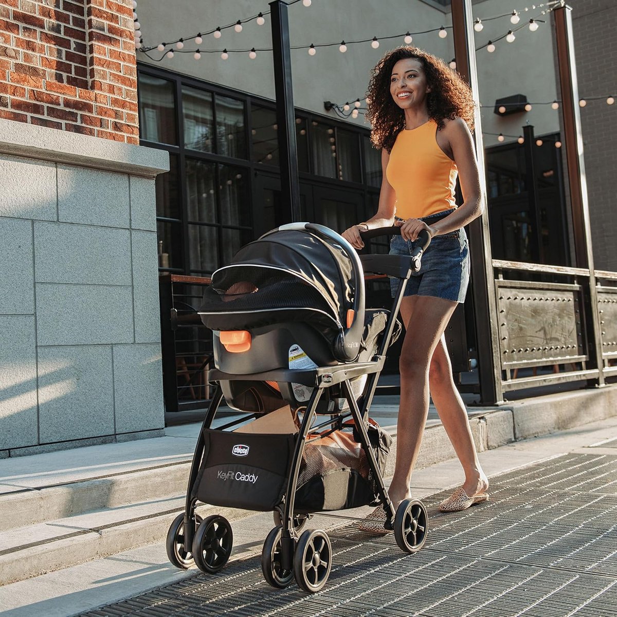 Chicco KeyFit Caddy lightweight stroller frame