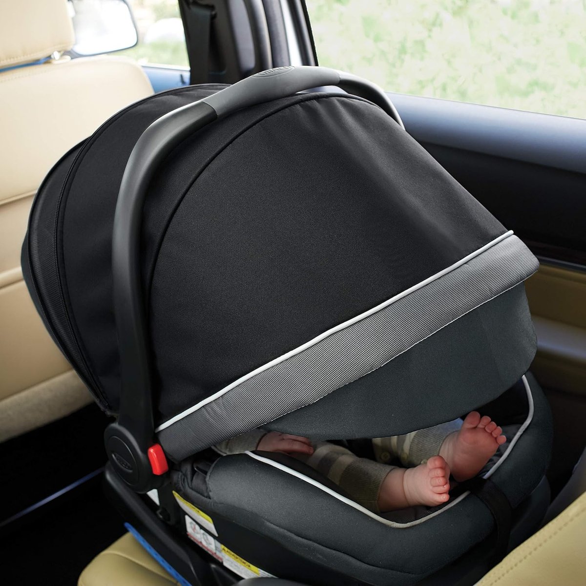 Graco SnugRide SnugLock 35 Elite infant car seat in Pierce navy