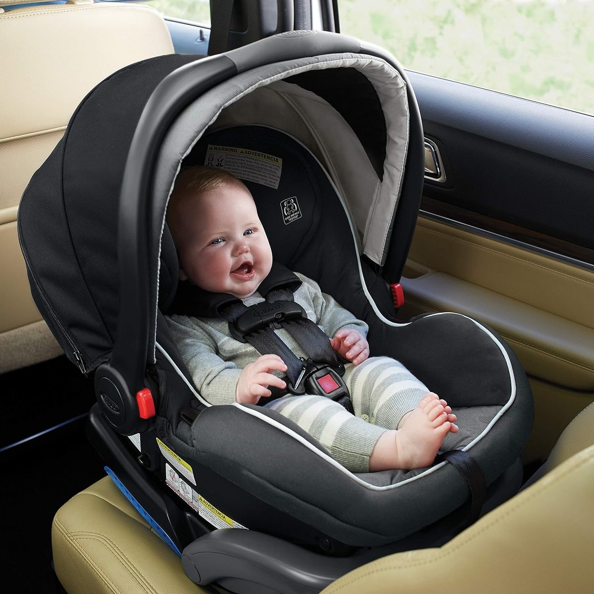 Graco SnugRide SnugLock 35 Elite infant car seat in Pierce navy